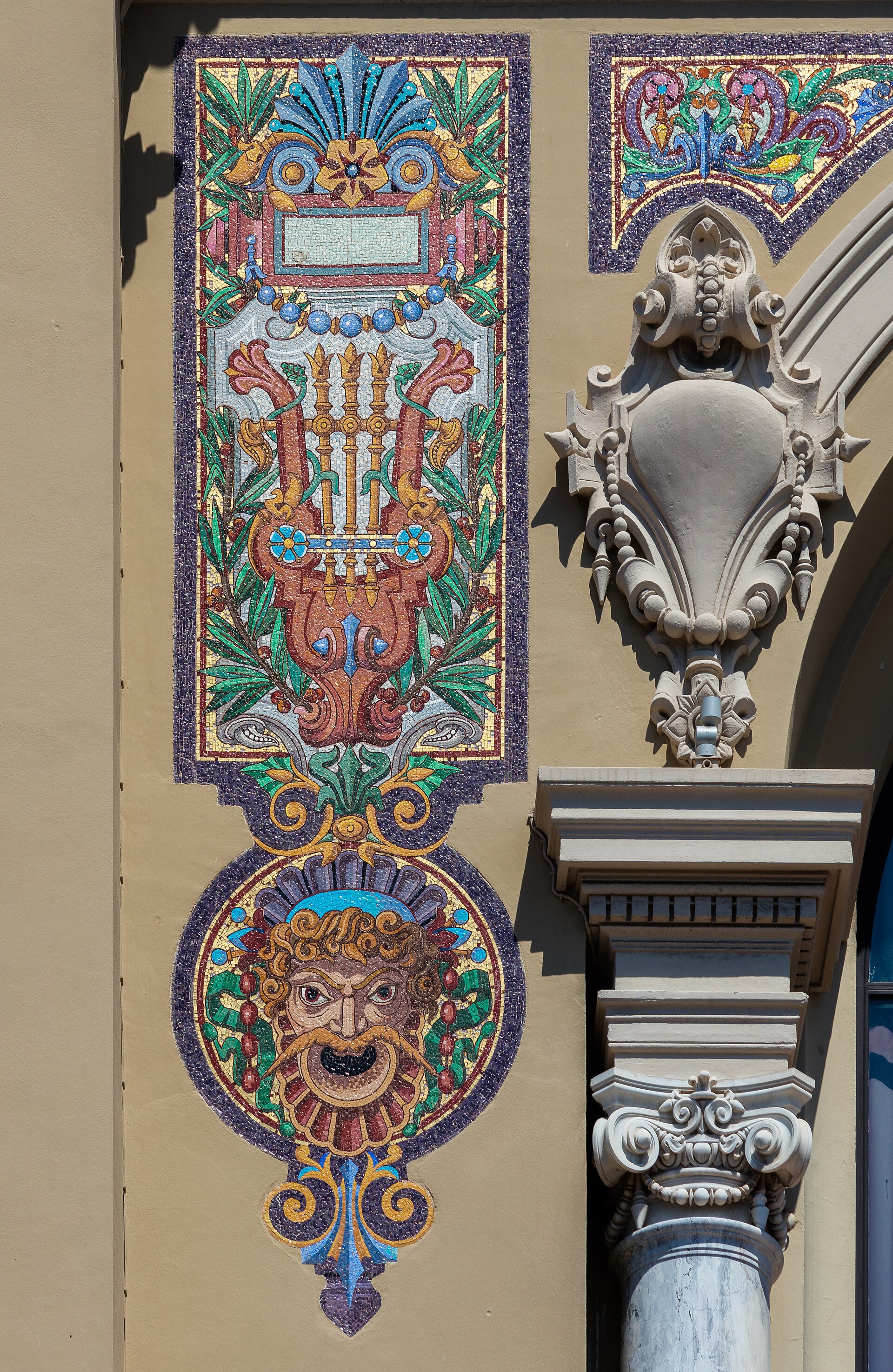 Detail at the entrance   Monte Carlo